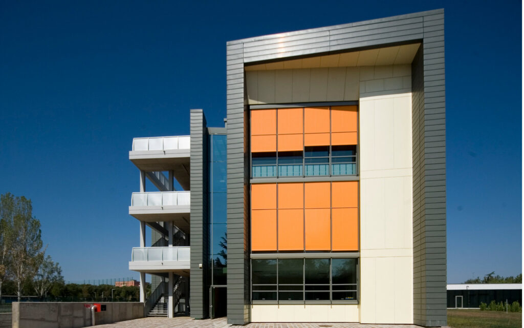 Manfroni Engineering Workshop